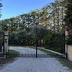 度假居 Living La Dolce With Pool