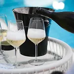 度假居 Living La Dolce With Pool SantʼAngelo in Lizzola