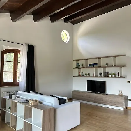 Living La Dolce With Pool SantʼAngelo in Lizzola