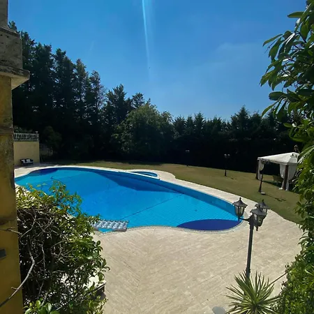 Living La Dolce With Pool