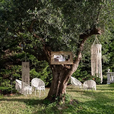 Living La Dolce With Pool Nyaraló SantʼAngelo in Lizzola