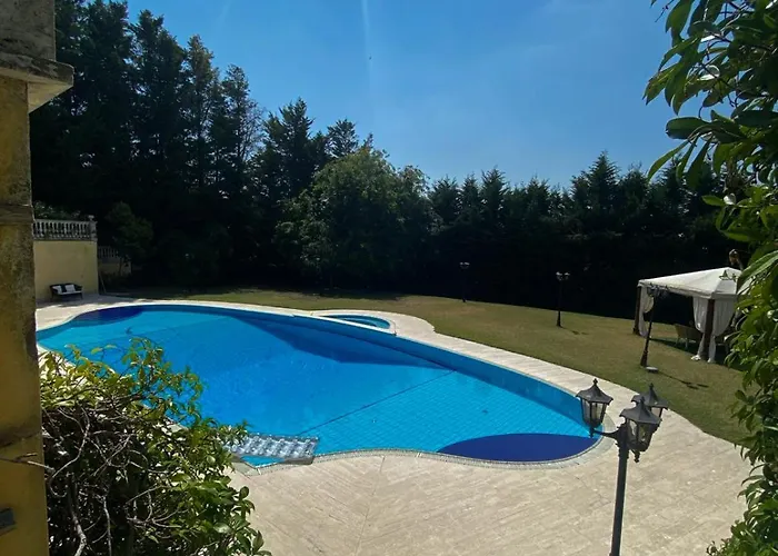 Living La Dolce With Pool